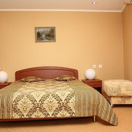 Slavinasport Hotel Zhlobin 外观 照片