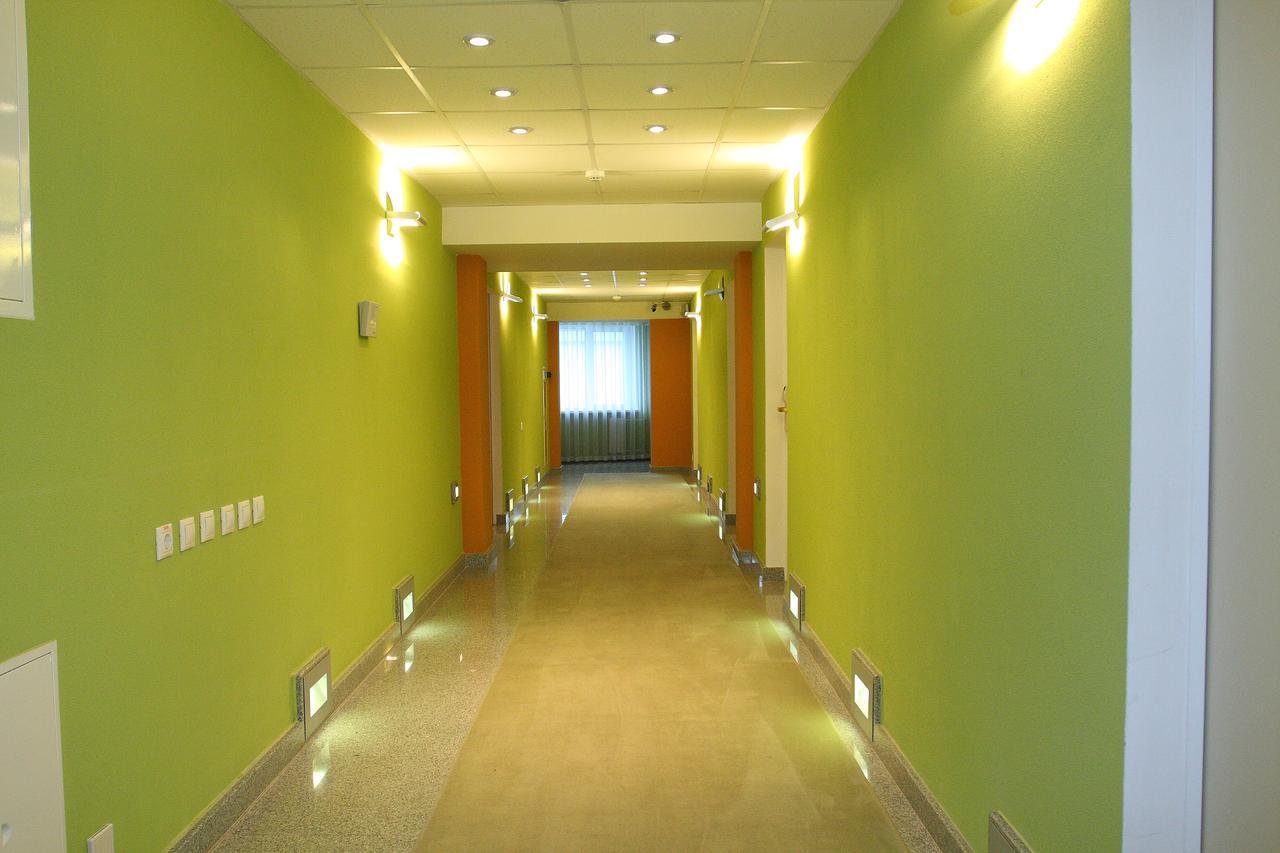 Slavinasport Hotel Zhlobin 外观 照片