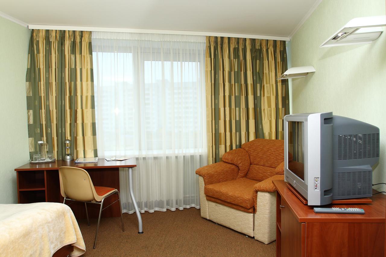 Slavinasport Hotel Zhlobin 外观 照片